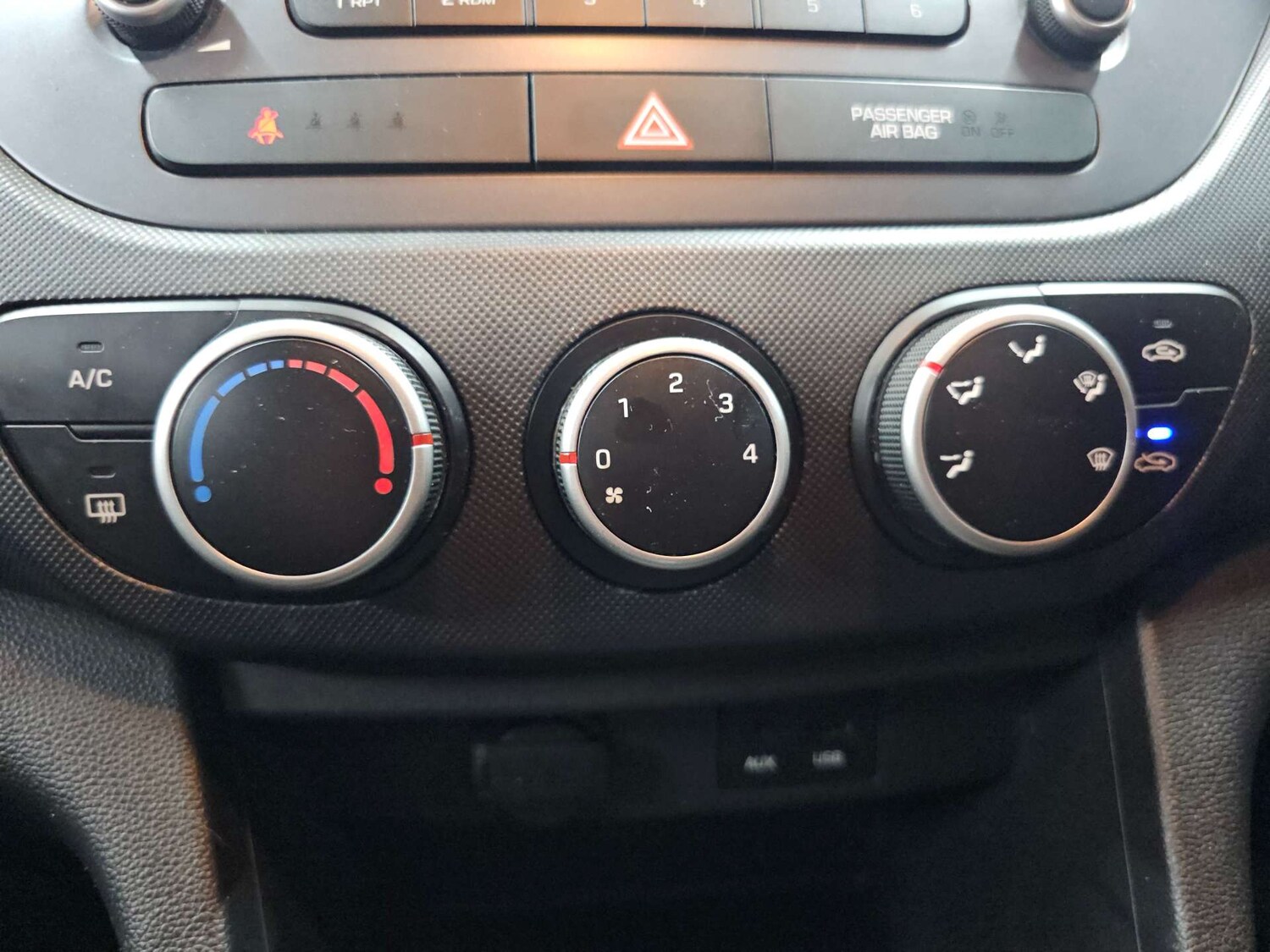 Used Hyundai i10 2017 for sale - 77905839: Photo 68