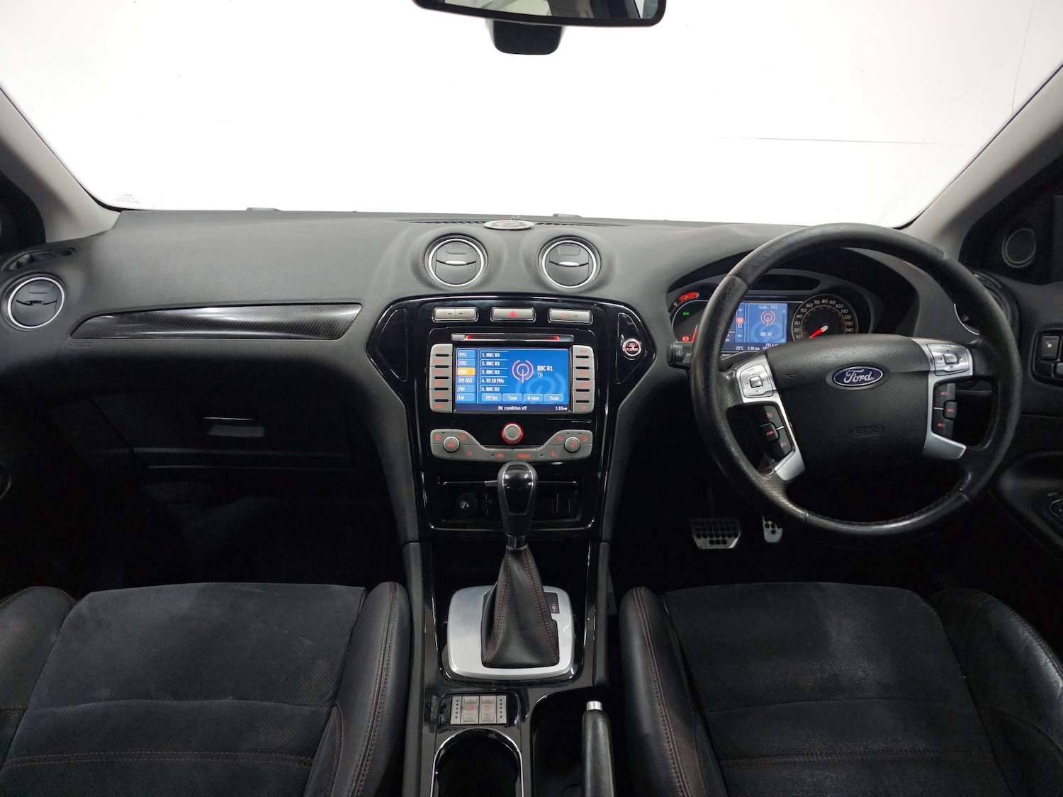 Used Ford Mondeo 2012 for sale - 77905795: Photo 2