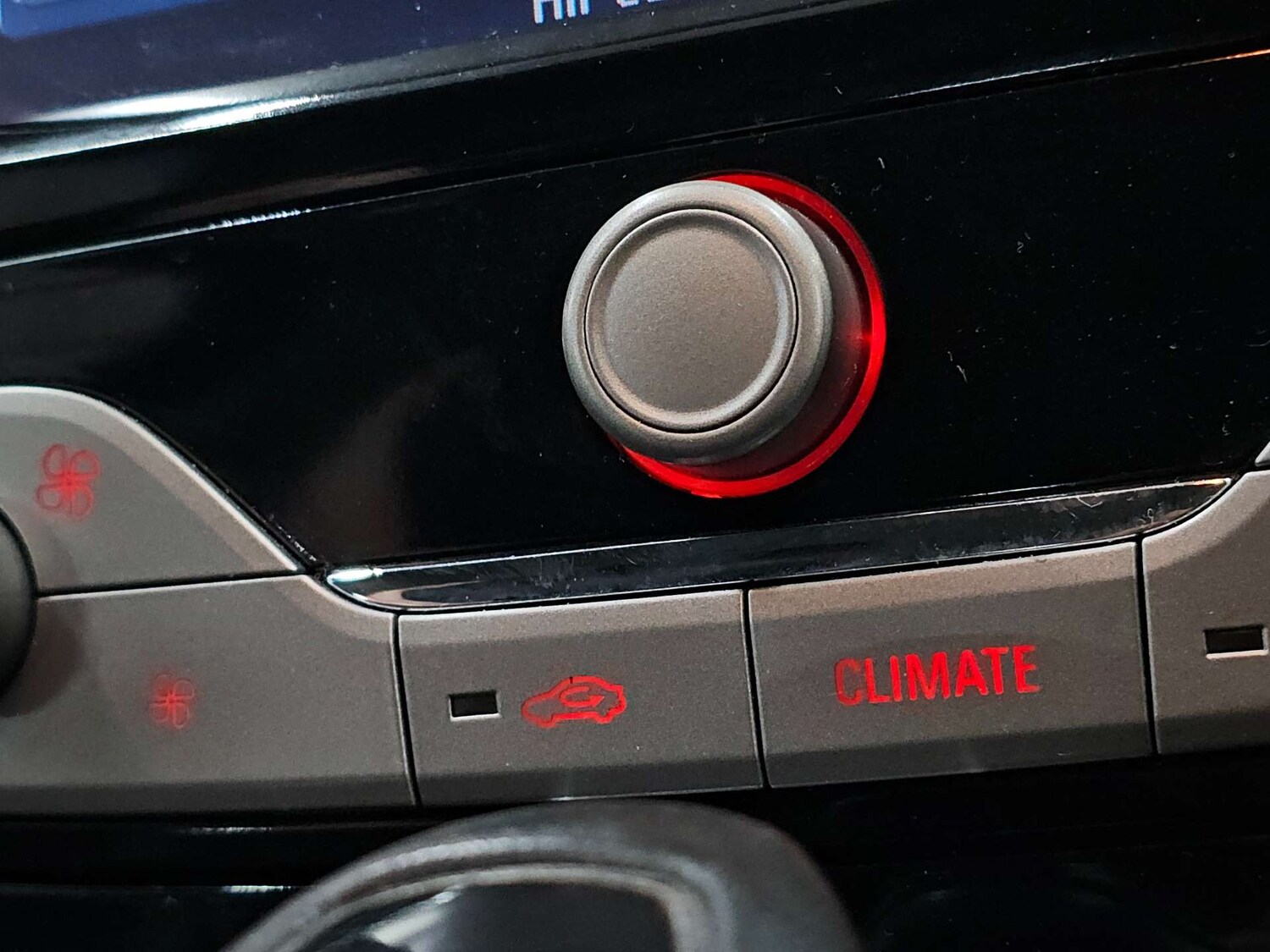 Used Ford Mondeo 2012 for sale - 77905795: Photo 64