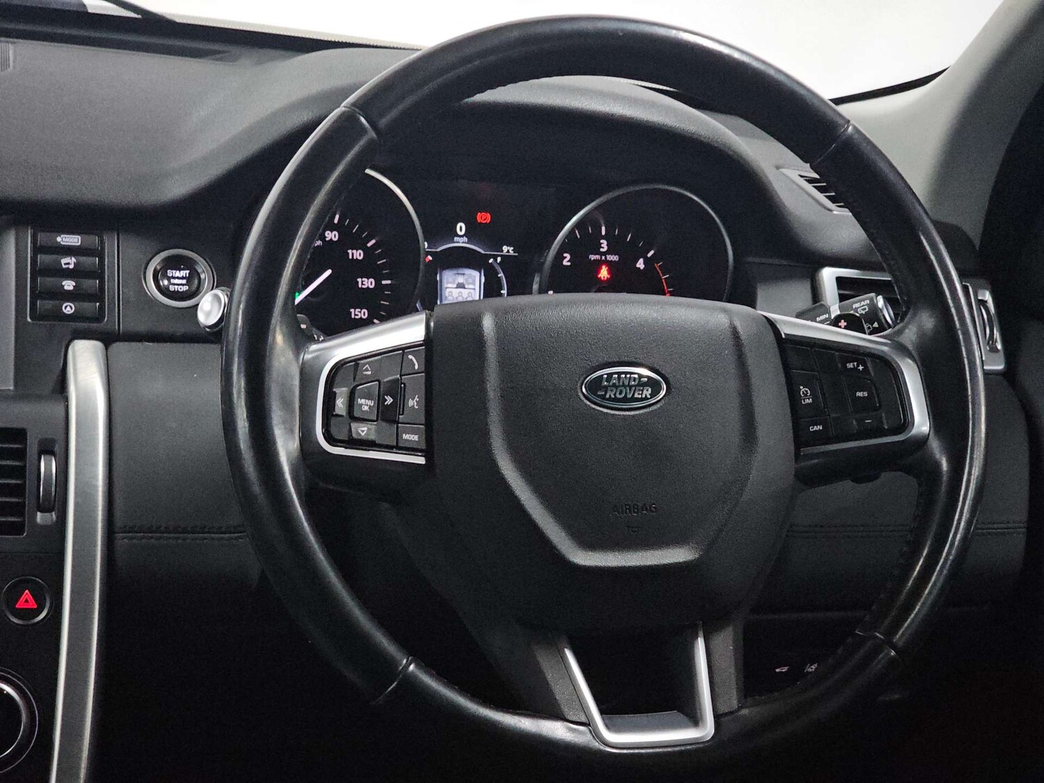 Used Land Rover Discovery Sport 2016 for sale - 77905834: Photo 12