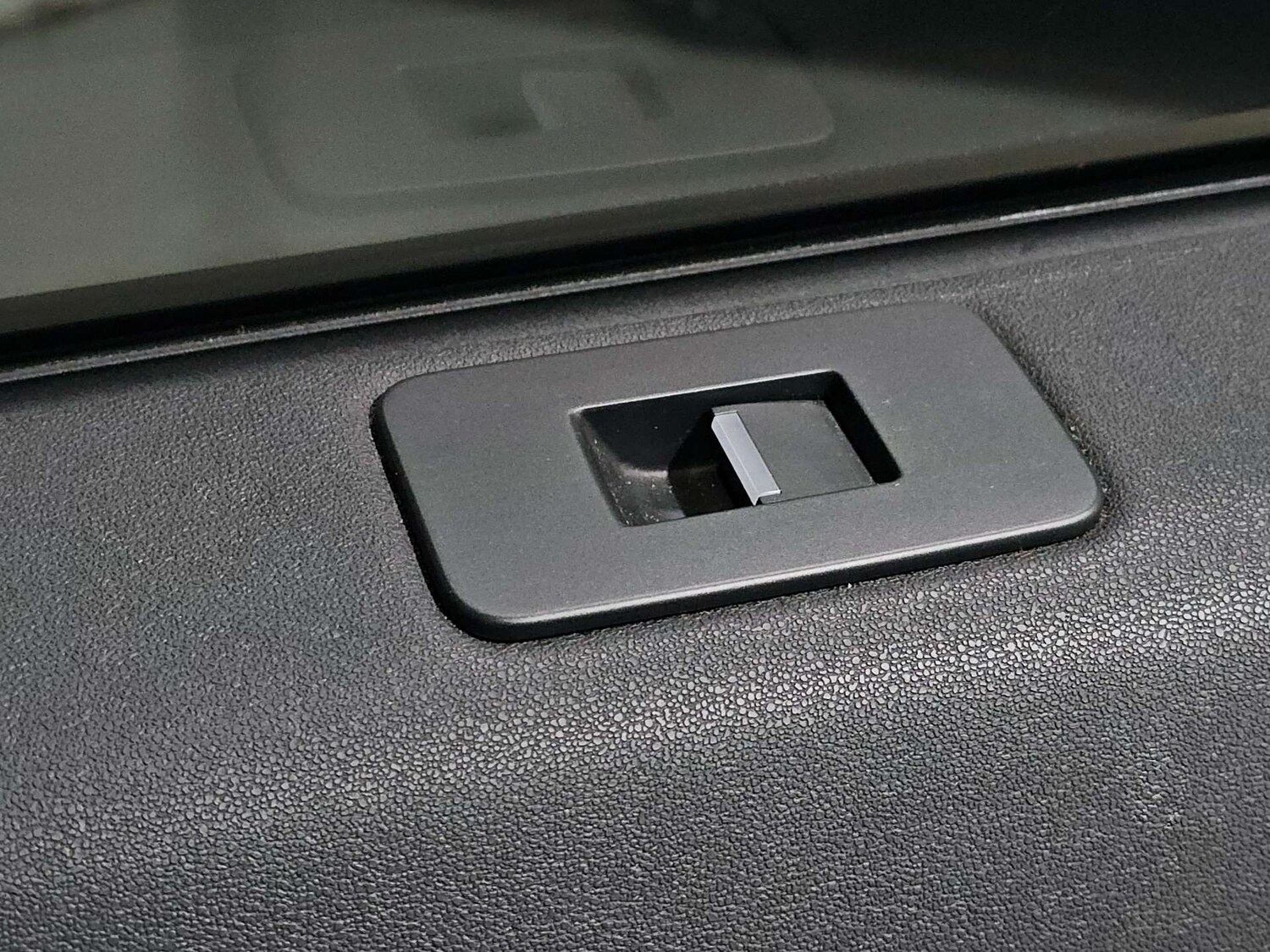 Used Land Rover Discovery Sport 2016 for sale - 77905834: Photo 15