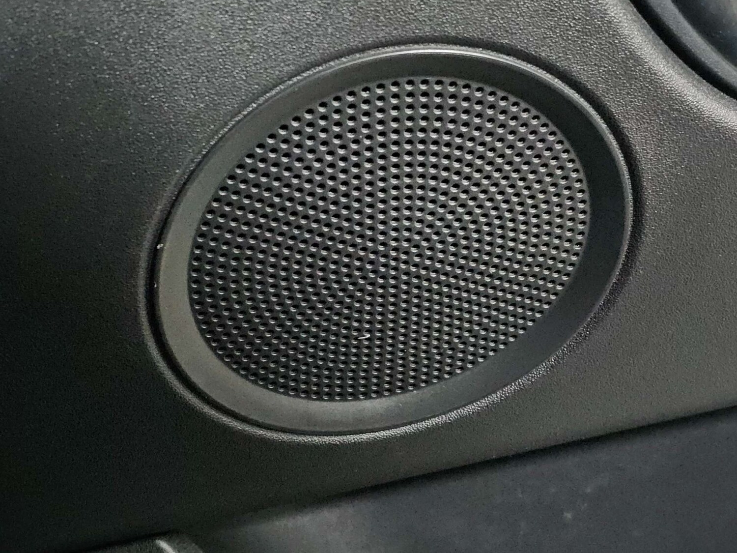 Used Land Rover Discovery Sport 2016 for sale - 77905834: Photo 16