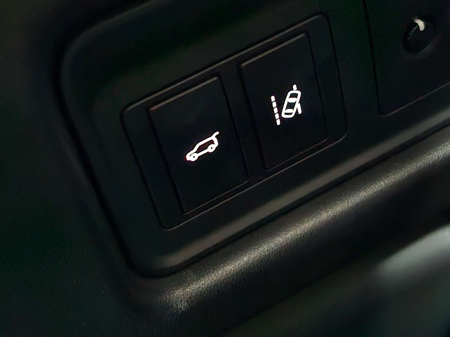 Used Land Rover Discovery Sport 2016 for sale - 77905834: Photo 28