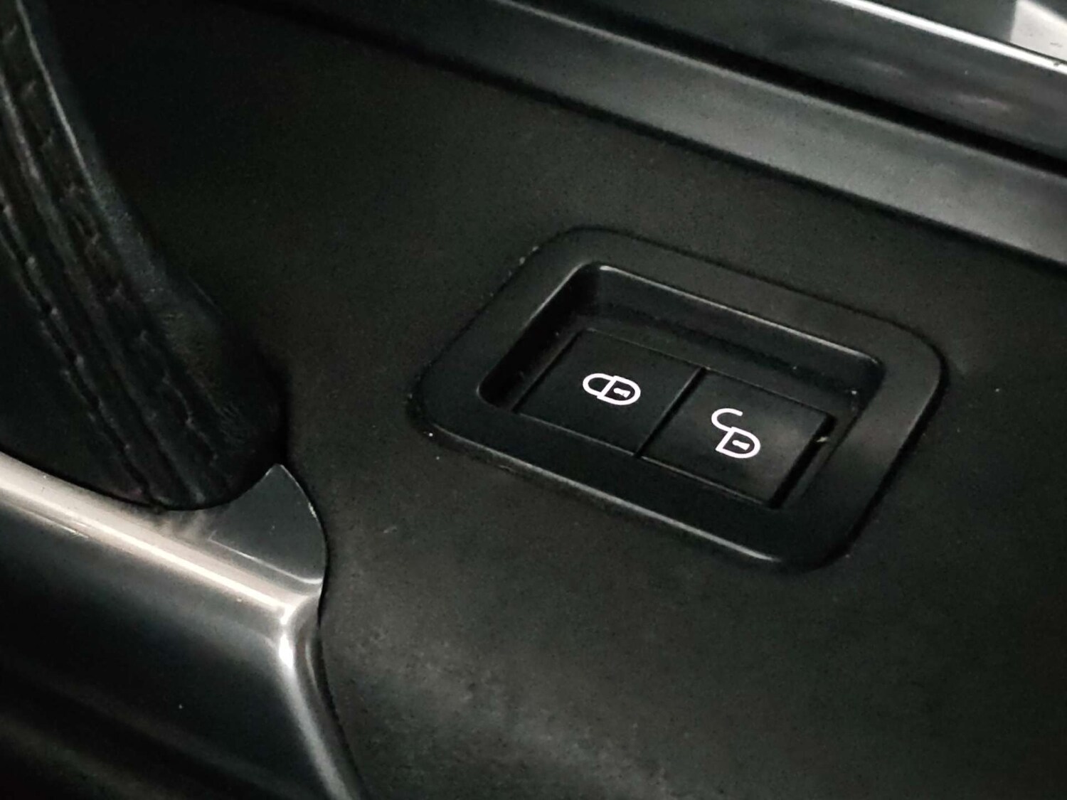 Used Land Rover Discovery Sport 2016 for sale - 77905834: Photo 30