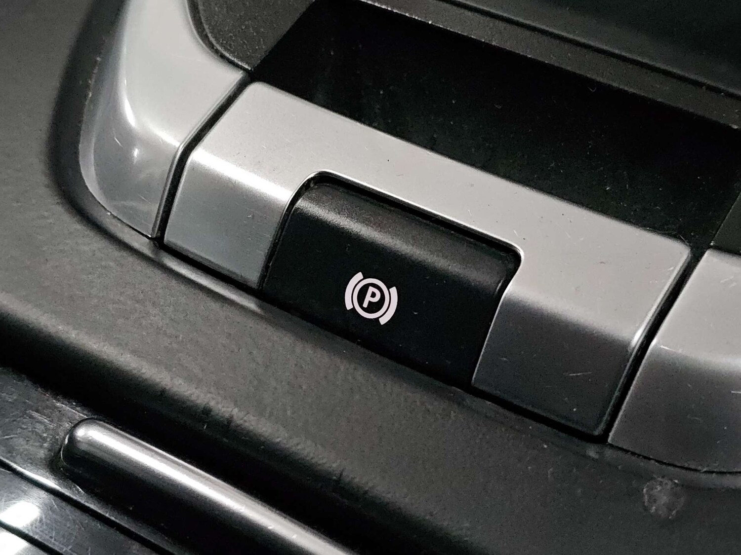 Used Land Rover Discovery Sport 2016 for sale - 77905834: Photo 39