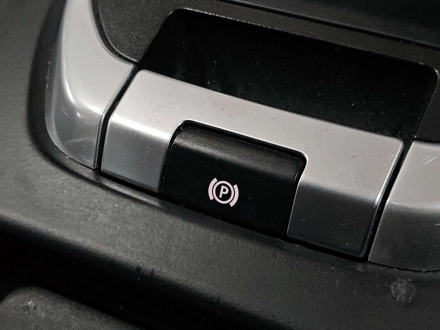 Used Land Rover Discovery Sport 2016 for sale - 77905834: Photo 43