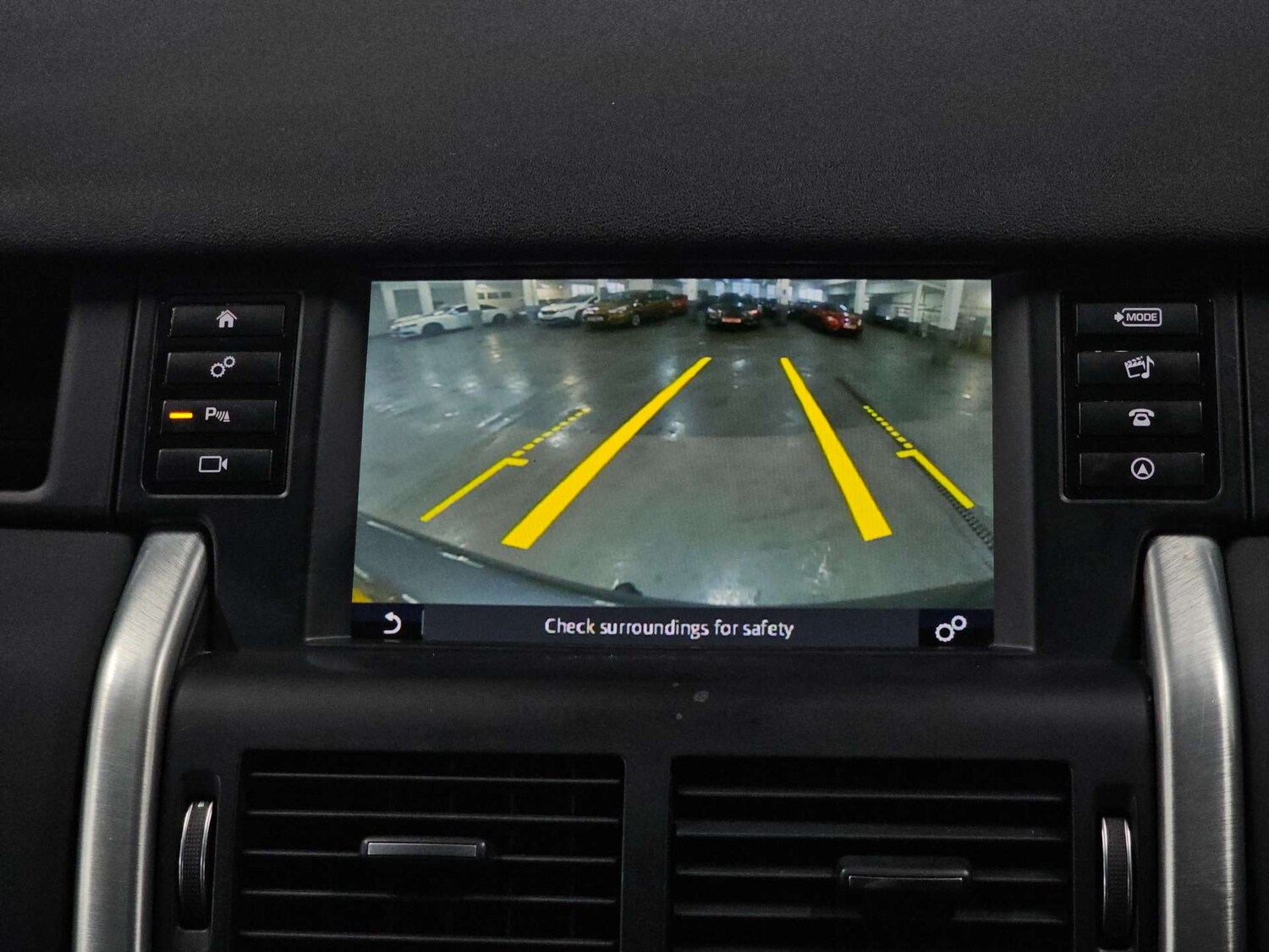 Used Land Rover Discovery Sport 2016 for sale - 77905834: Photo 62