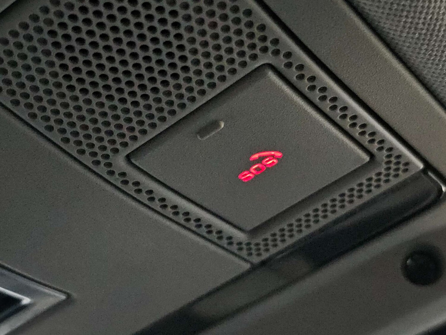 Used Land Rover Discovery Sport 2016 for sale - 77905834: Photo 70