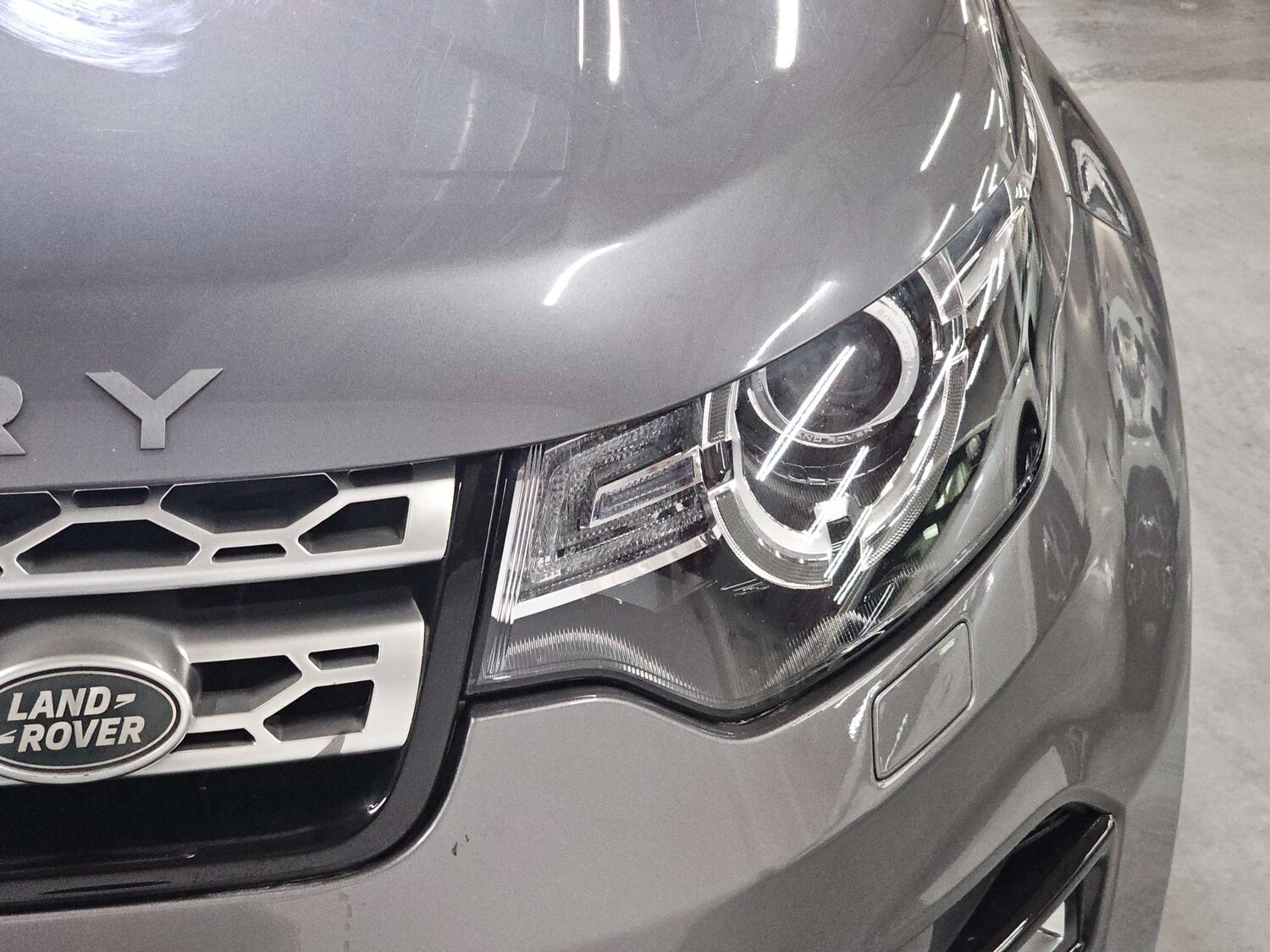 Used Land Rover Discovery Sport 2016 for sale - 77905834: Photo 81