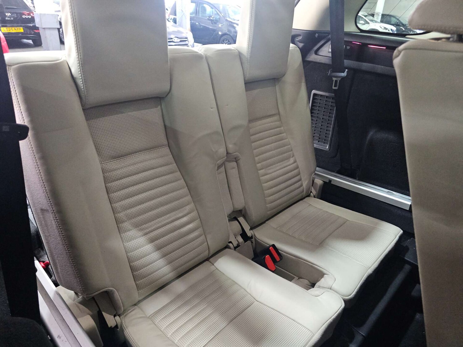 Used Land Rover Discovery Sport 2016 for sale - 77905849: Photo 26