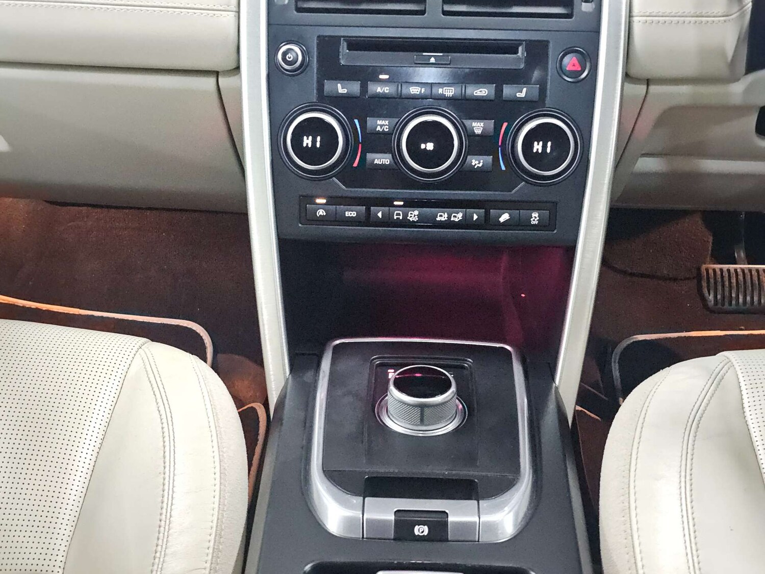 Used Land Rover Discovery Sport 2016 for sale - 77905849: Photo 32