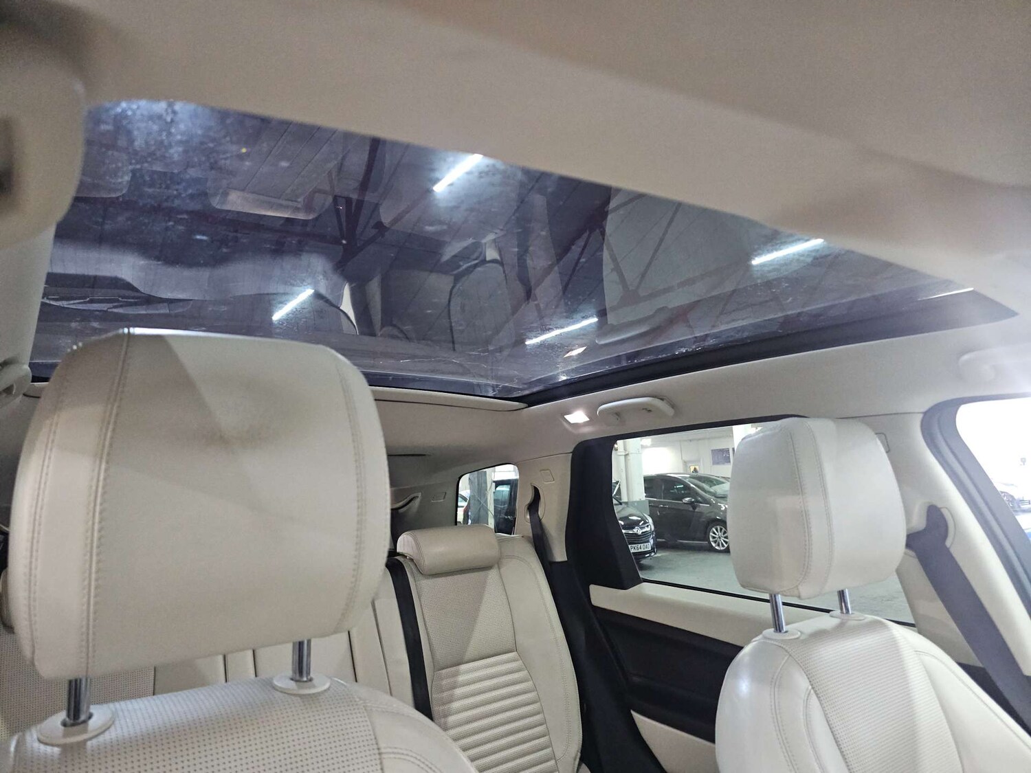 Used Land Rover Discovery Sport 2016 for sale - 77905849: Photo 45