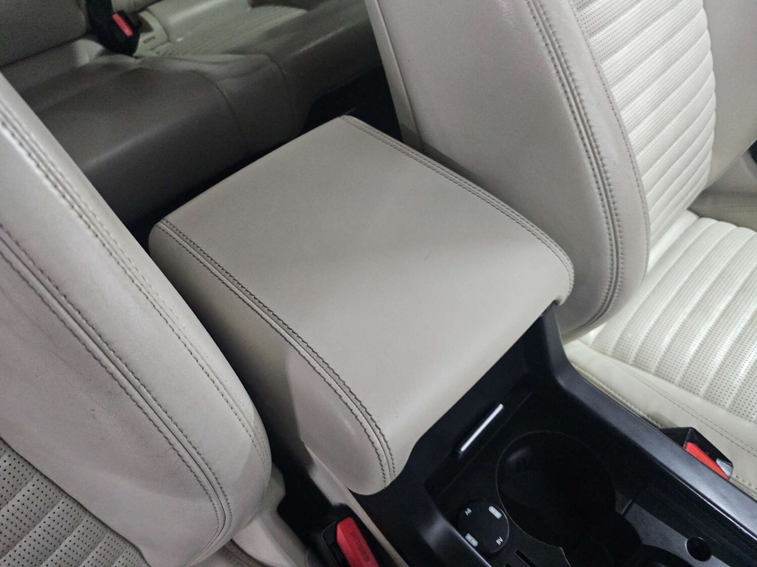 Used Land Rover Discovery Sport 2016 for sale - 77905849: Photo 48