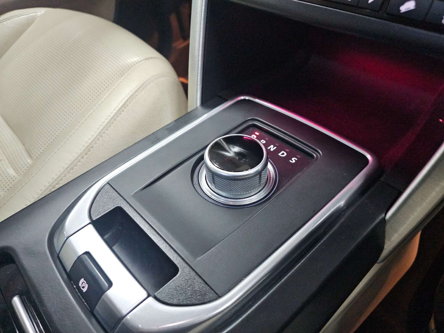 Used Land Rover Discovery Sport 2016 for sale - 77905849: Photo 55