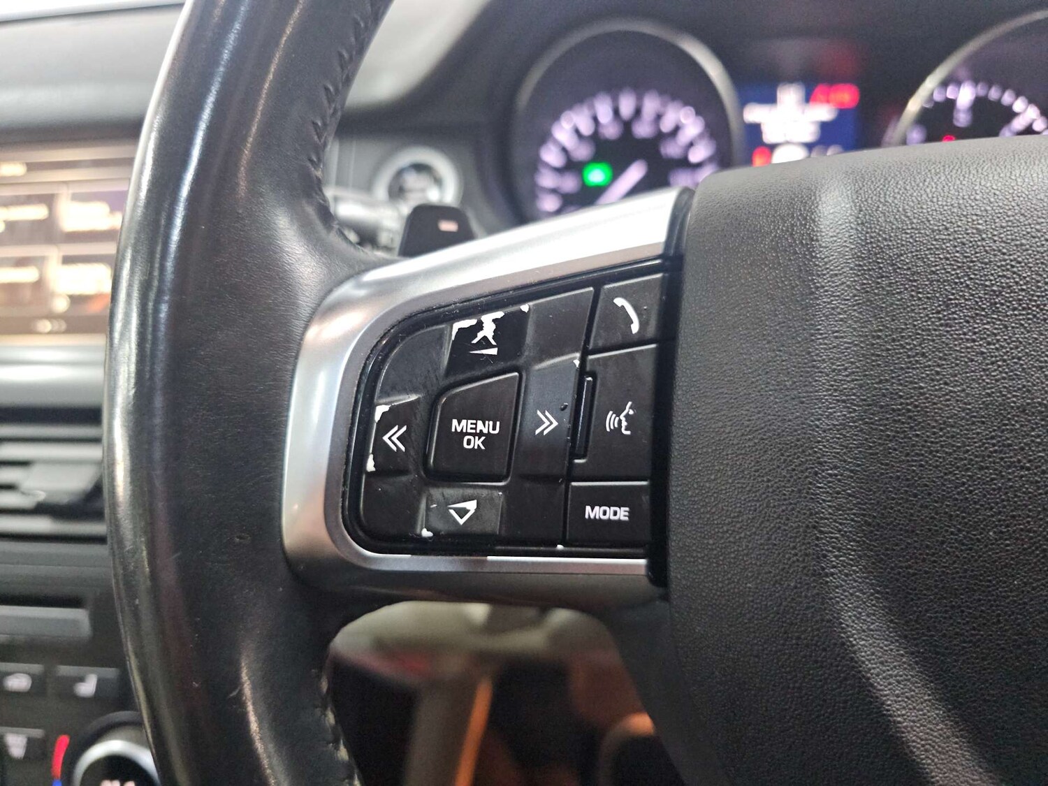 Used Land Rover Discovery Sport 2016 for sale - 77905849: Photo 60