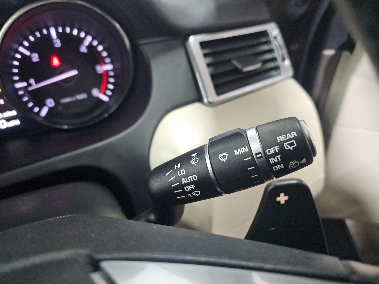 Used Land Rover Discovery Sport 2016 for sale - 77905849: Photo 62