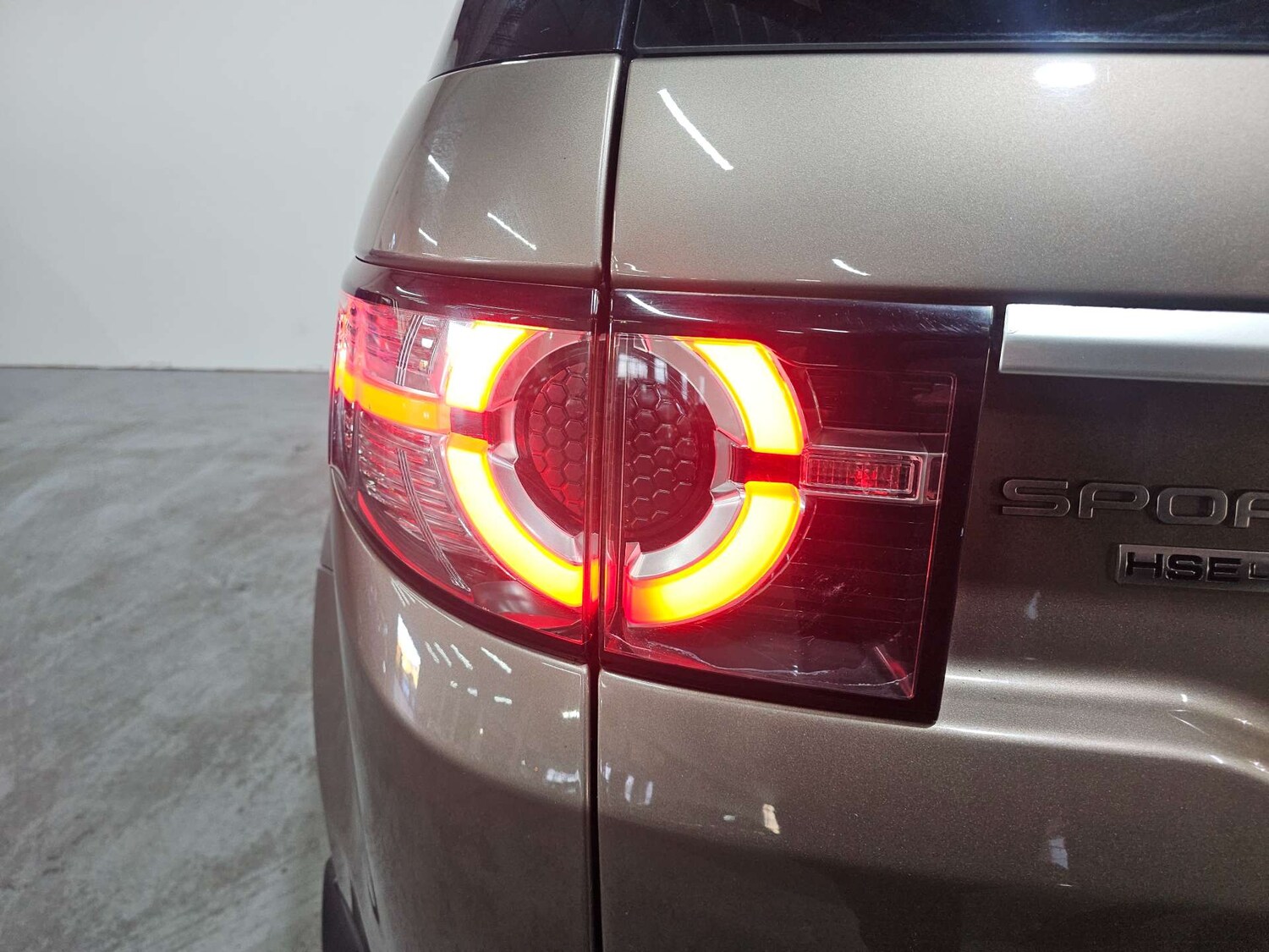 Used Land Rover Discovery Sport 2016 for sale - 77905849: Photo 72