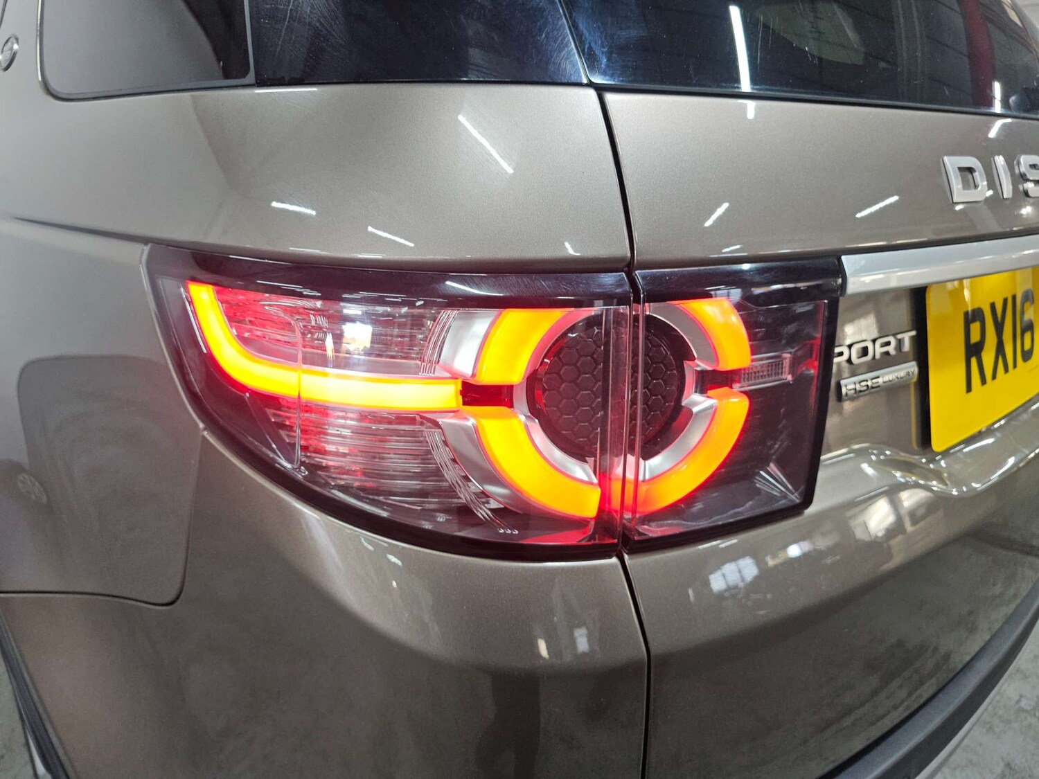 Used Land Rover Discovery Sport 2016 for sale - 77905849: Photo 73