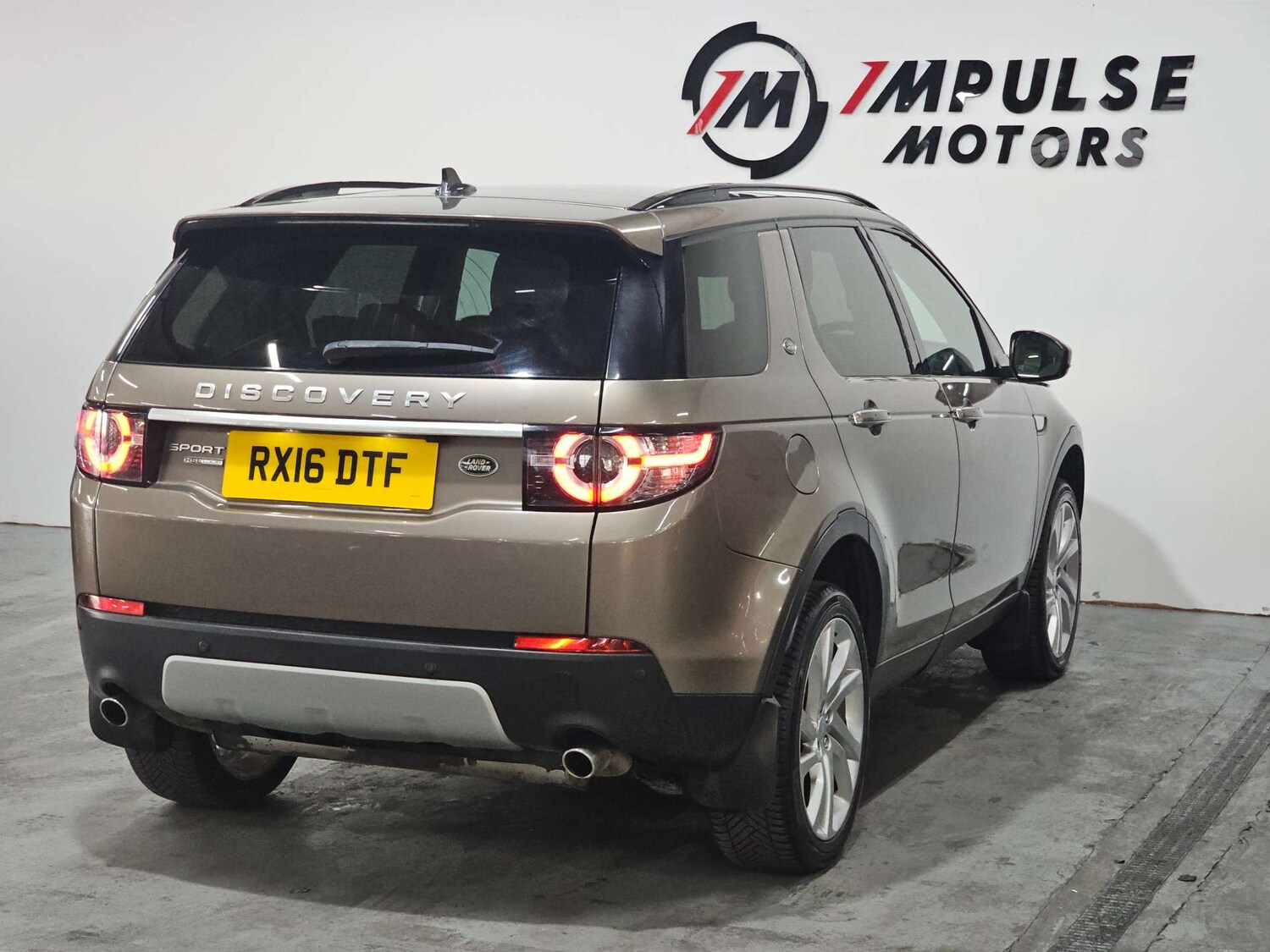 Used Land Rover Discovery Sport 2016 for sale - 77905849: Photo 8