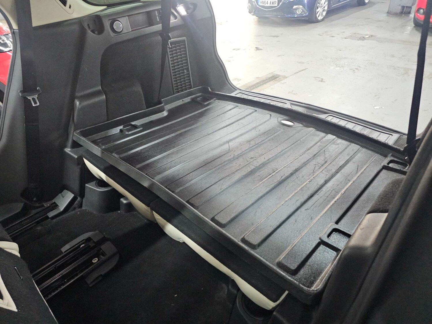 Used Land Rover Discovery Sport 2016 for sale - 77905849: Photo 89