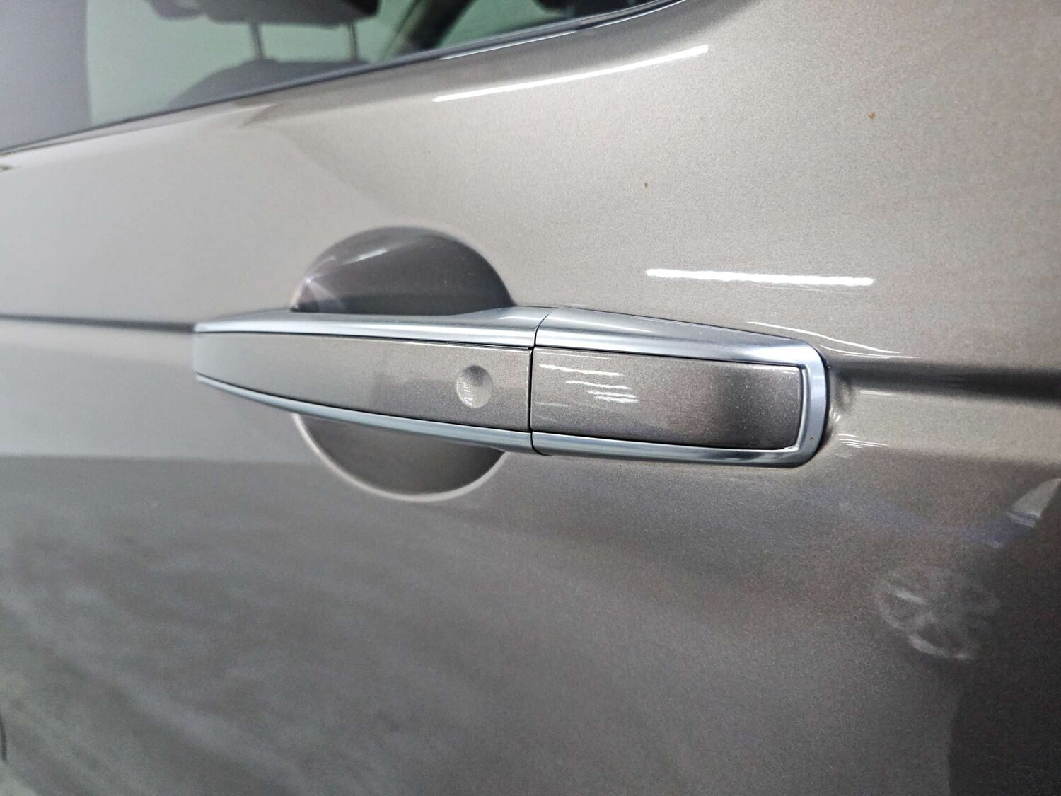 Used Land Rover Discovery Sport 2016 for sale - 77905849: Photo 95