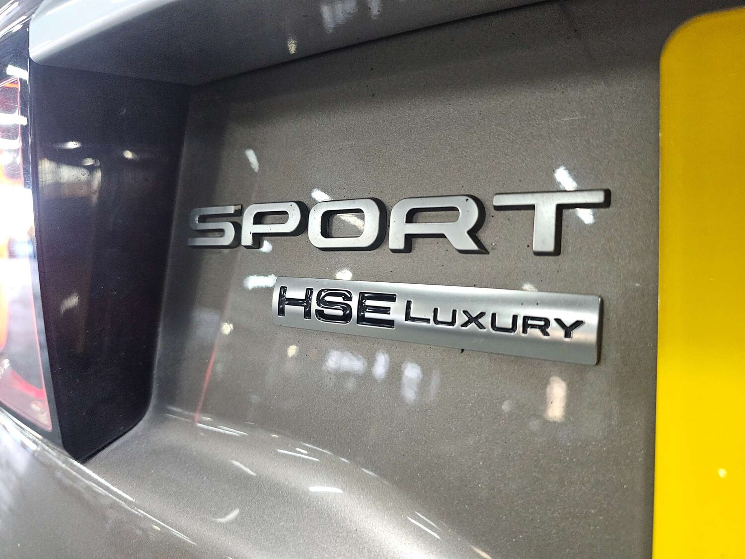 Used Land Rover Discovery Sport 2016 for sale - 77905849: Photo 99