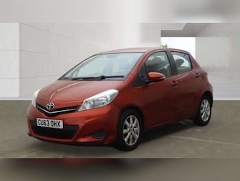Used Toyota Yaris 2013 for sale - 79542889: Photo