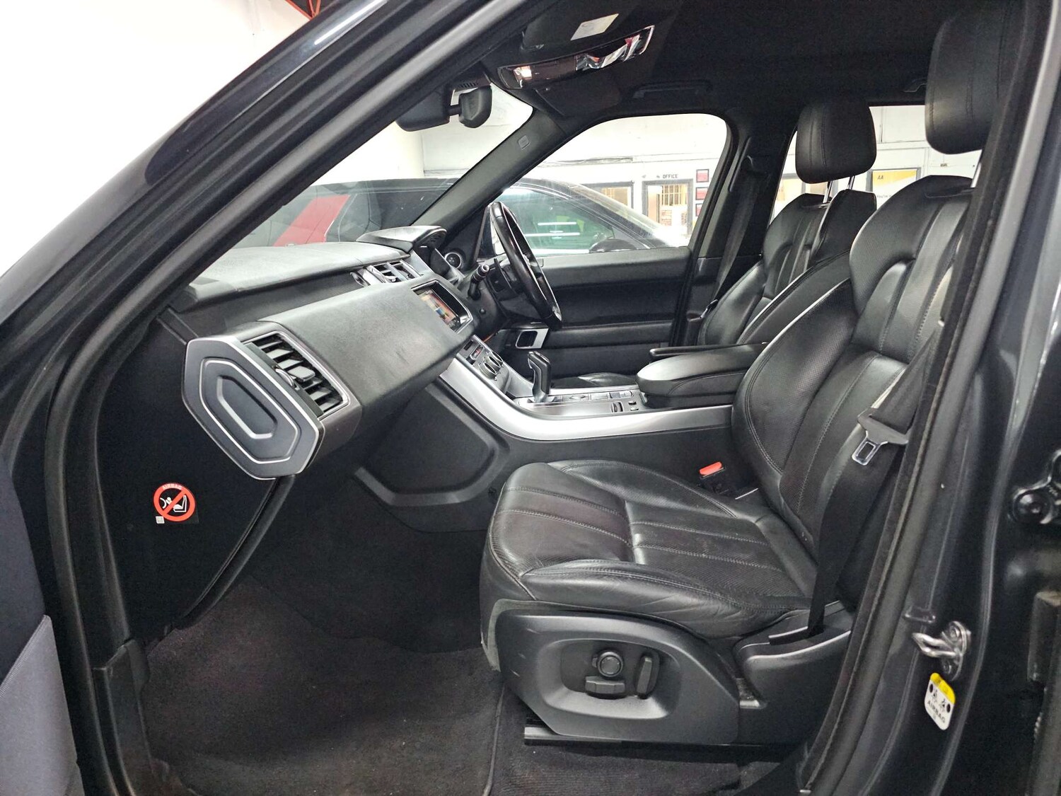 Used Land Rover Range Rover Sport 2017 for sale - 77905724: Photo 24