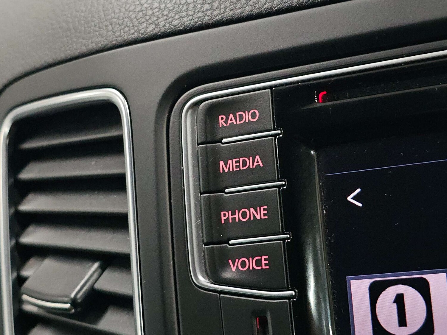 Used Volkswagen Sharan 2019 for sale - 77905942: Photo 81