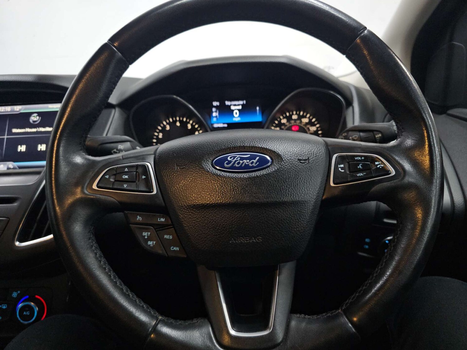 Used Ford Focus 2015 for sale - 77905918: Photo 78