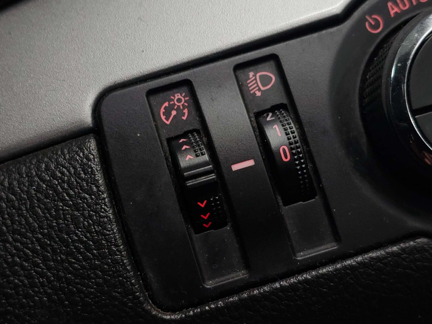 Used Vauxhall Mokka 2015 for sale - 77905758: Photo 32