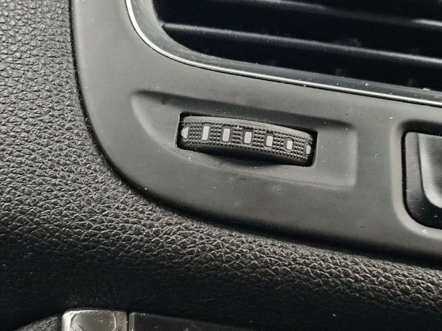 Used Vauxhall Mokka 2015 for sale - 77905758: Photo 53