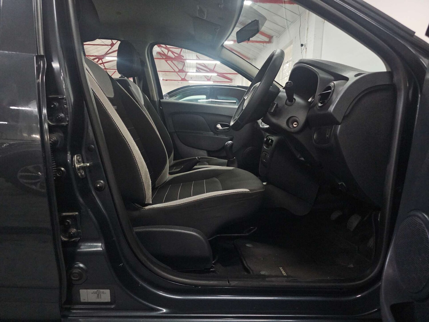 Used Dacia Sandero 2017 for sale - 78223457: Photo 12