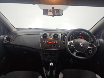 Used Dacia Sandero 2017 for sale - 78223457: Photo