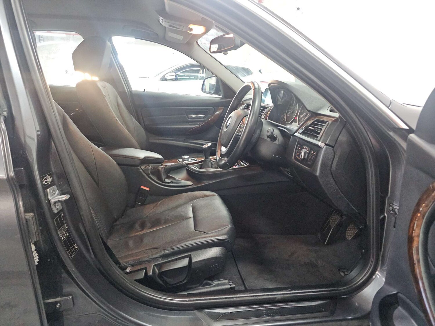 Used BMW 3 Series 2013 for sale - 77926996: Photo 11