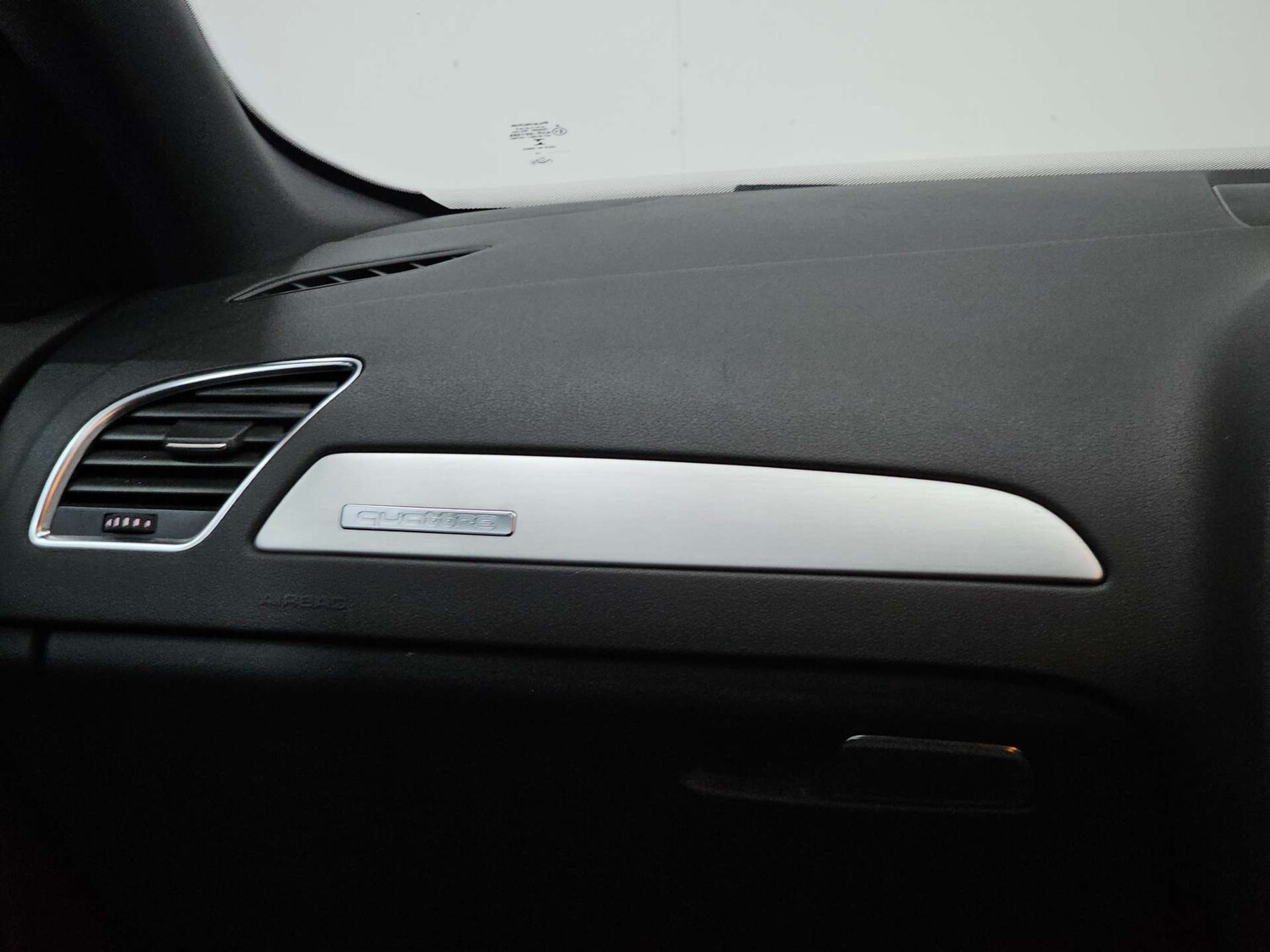 Used Audi A4 2010 for sale - 77905889: Photo 11