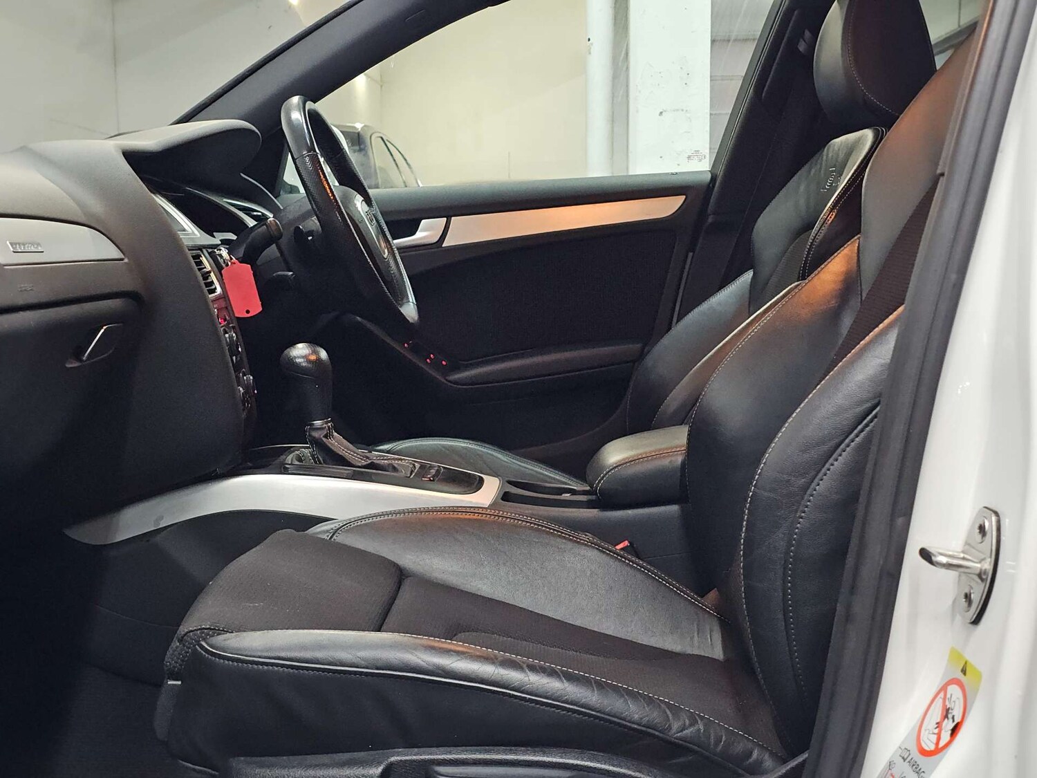 Used Audi A4 2010 for sale - 77905889: Photo 19