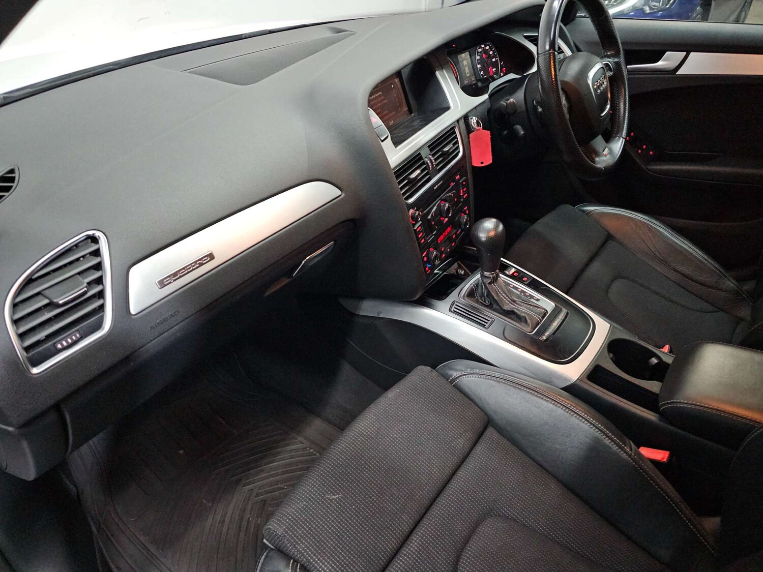 Used Audi A4 2010 for sale - 77905889: Photo 20