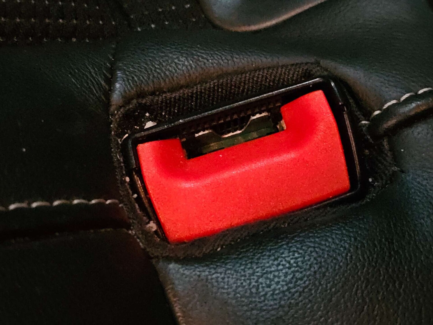 Used Audi A4 2010 for sale - 77905889: Photo 27