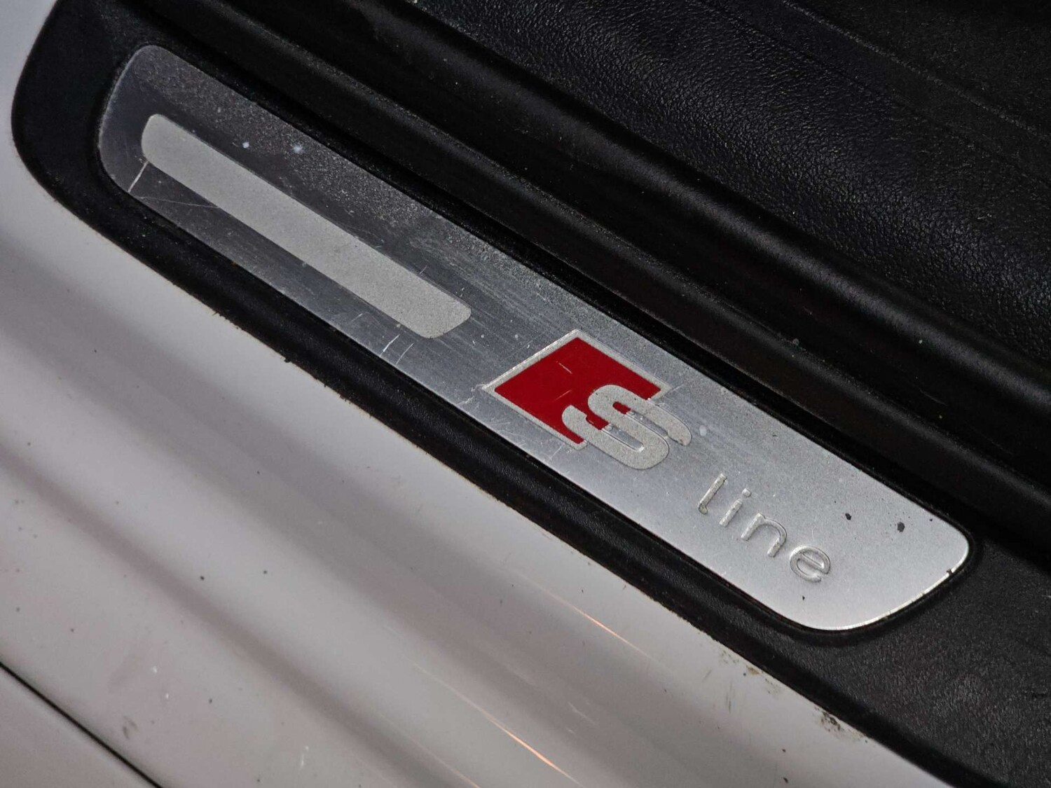 Used Audi A4 2010 for sale - 77905889: Photo 34