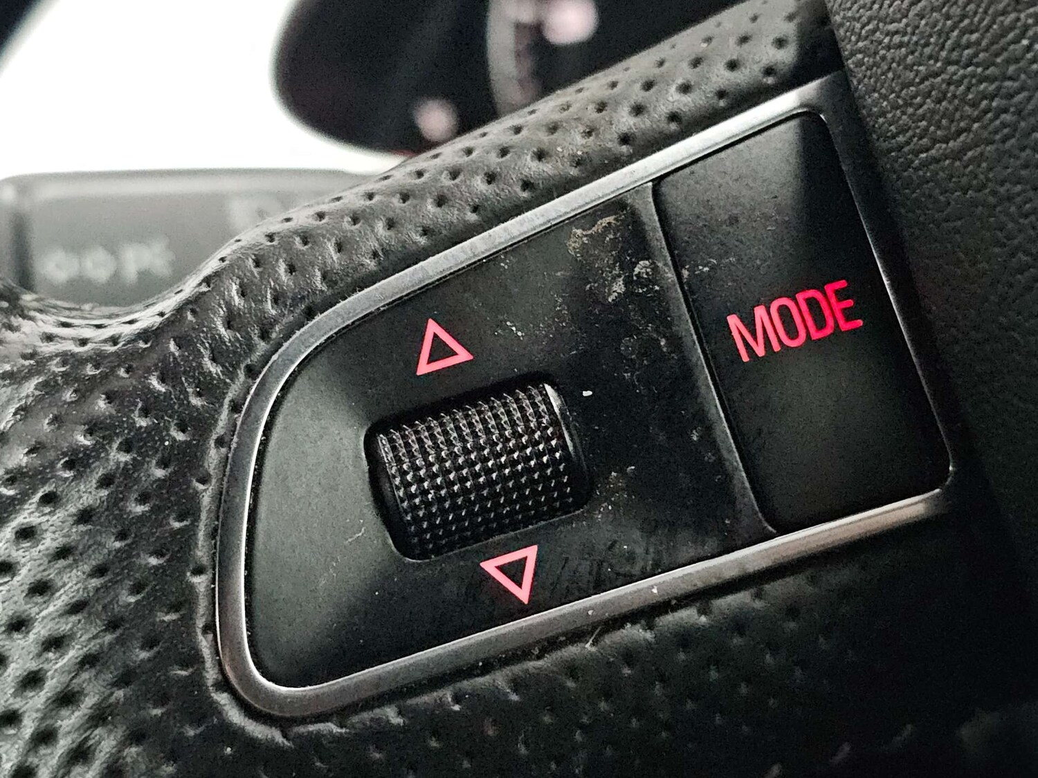 Used Audi A4 2010 for sale - 77905889: Photo 37