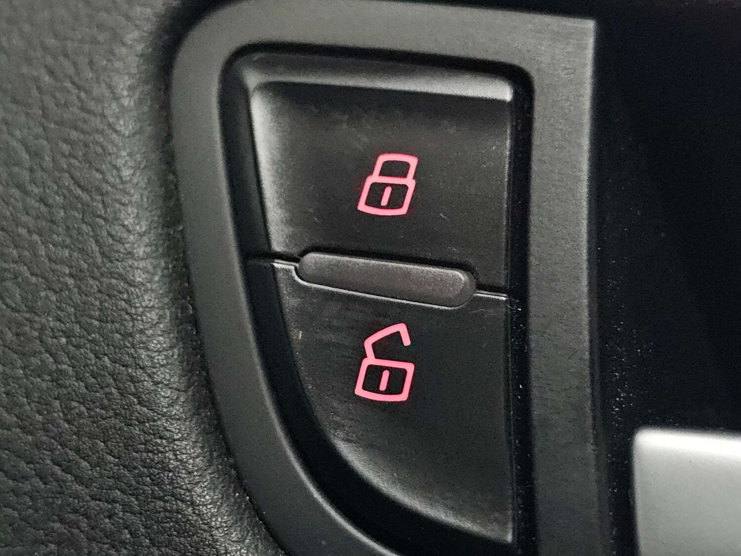 Used Audi A4 2010 for sale - 77905889: Photo 46