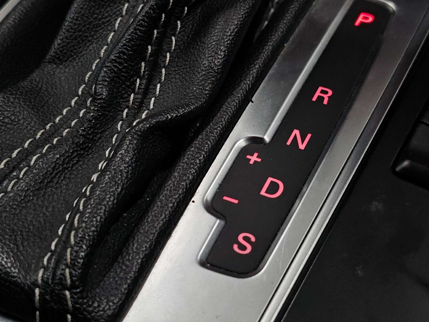 Used Audi A4 2010 for sale - 77905889: Photo 48