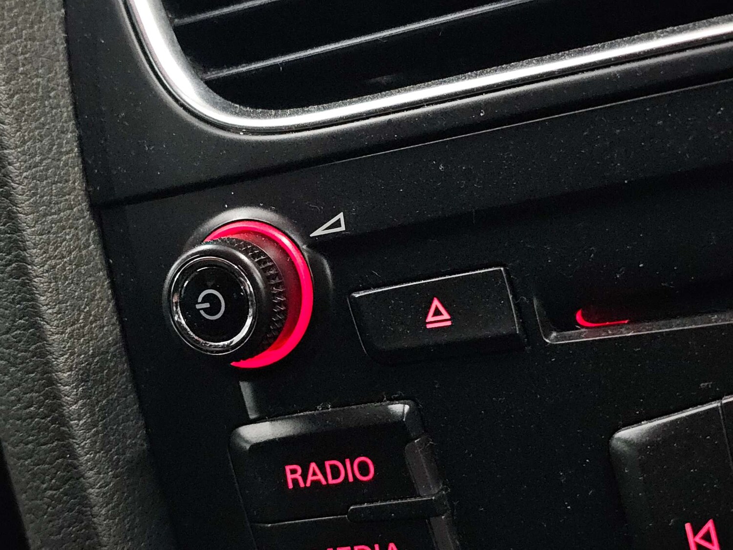 Used Audi A4 2010 for sale - 77905889: Photo 63