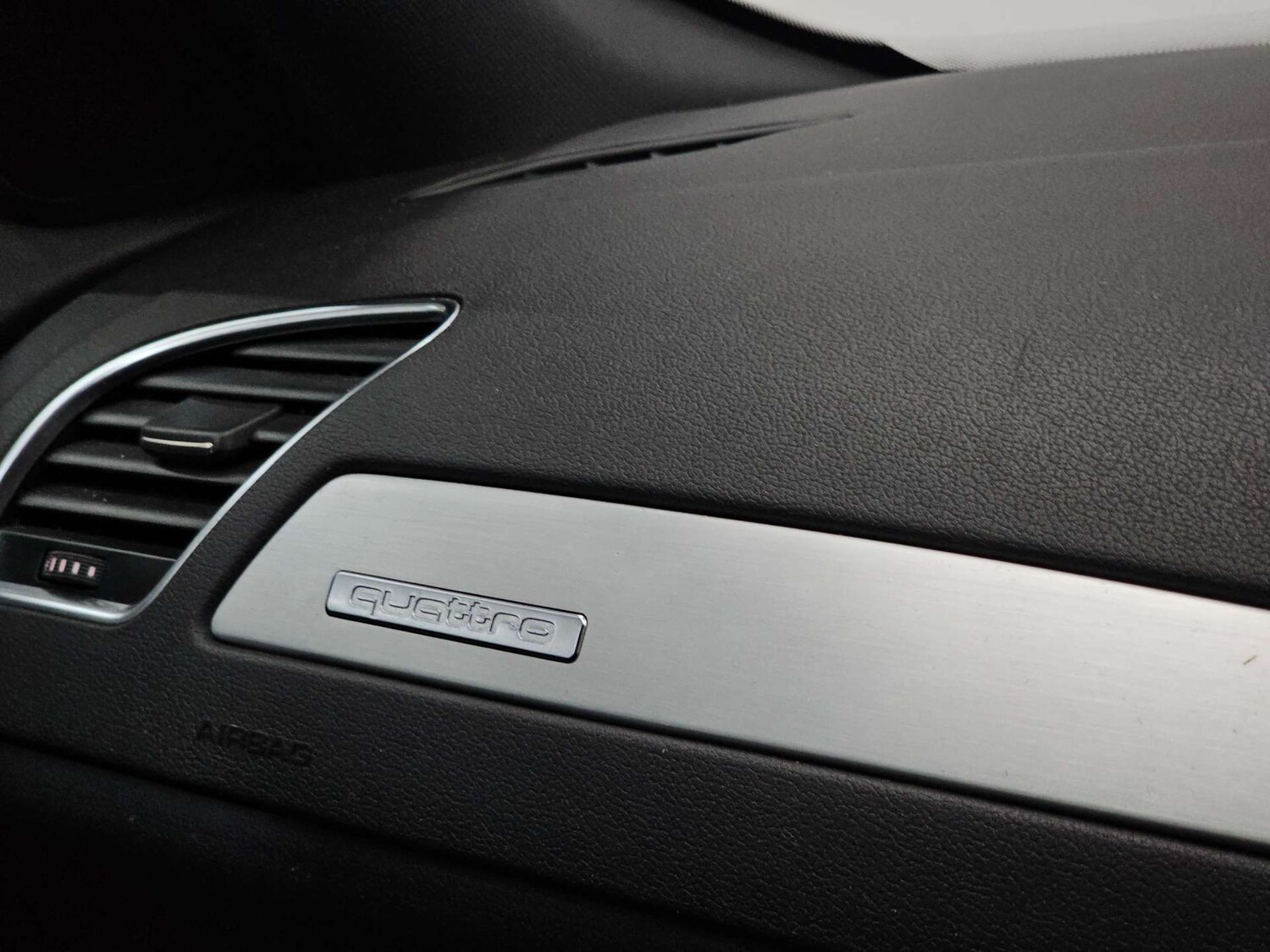 Used Audi A4 2010 for sale - 77905889: Photo 80