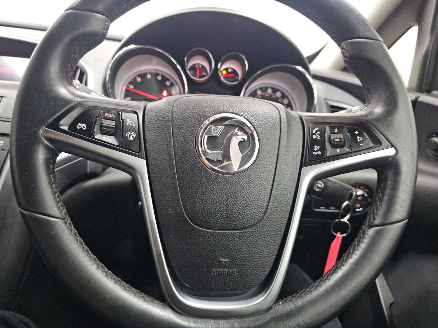 Used Vauxhall Astra GTC 2015 for sale - 78162735: Photo 81