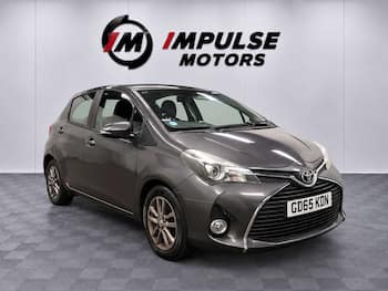 Used Toyota Yaris 2015 for sale - 79749744: Photo