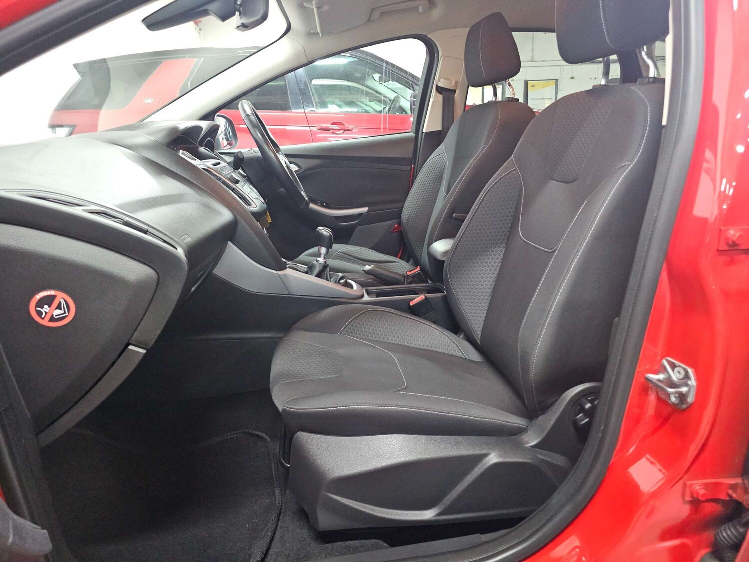 Used Ford Focus 2015 for sale - 77905869: Photo 32