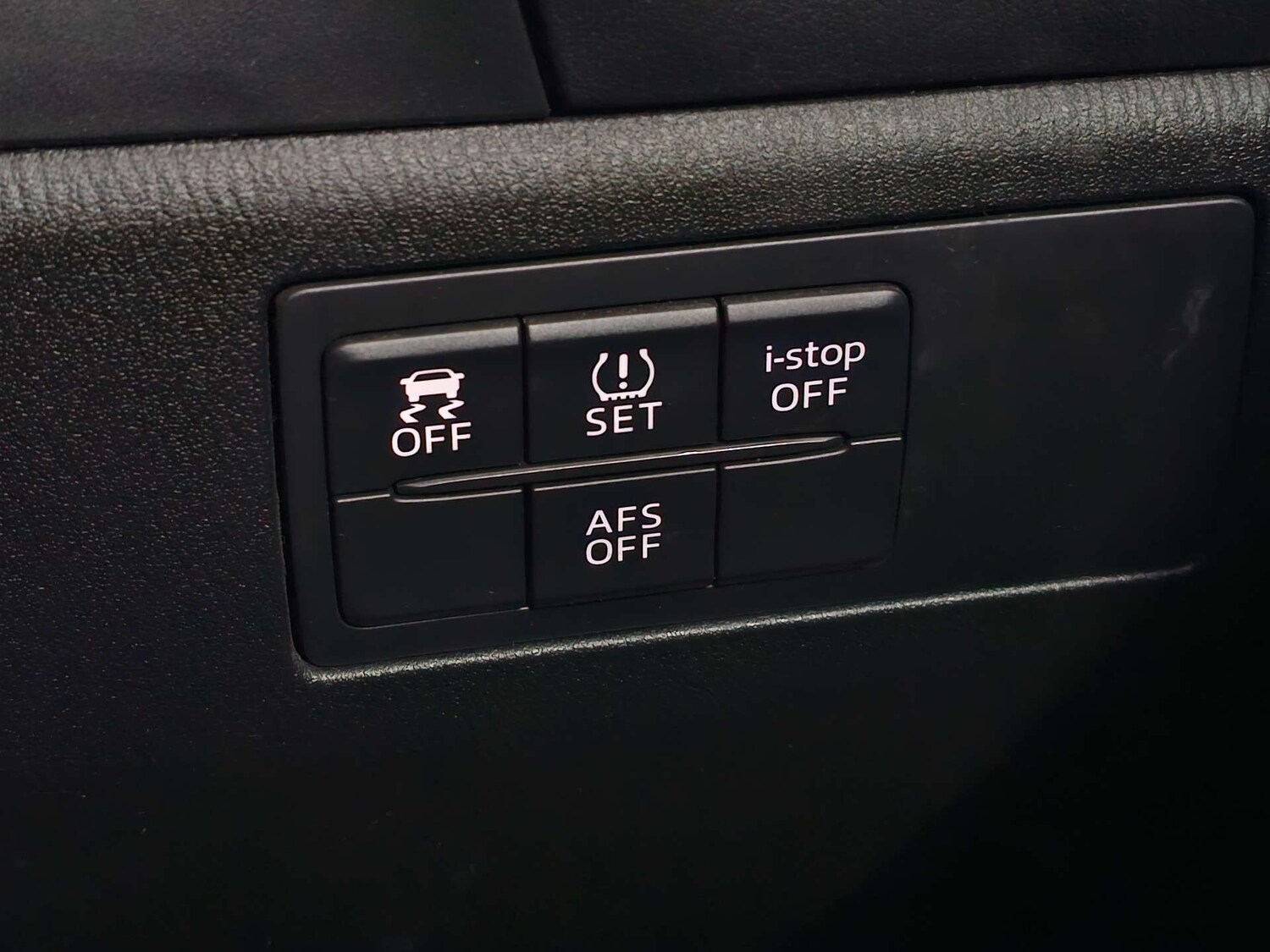 Used Mazda Mazda3 2014 for sale - 77905842: Photo 57