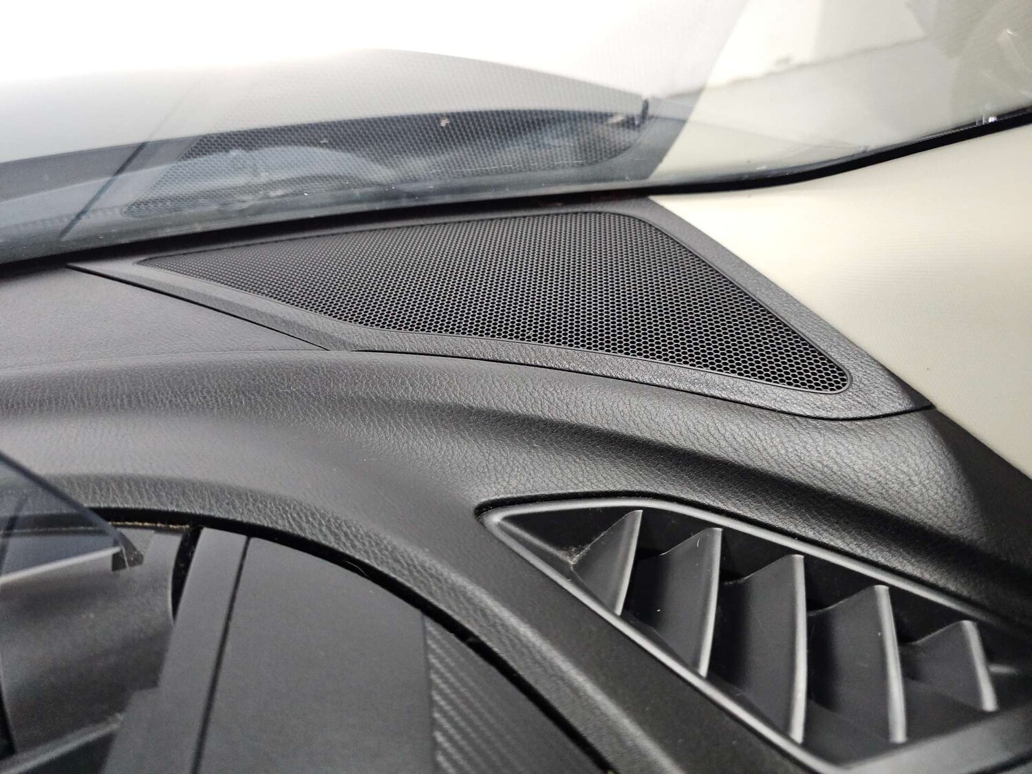 Used Mazda Mazda3 2014 for sale - 77905842: Photo 73